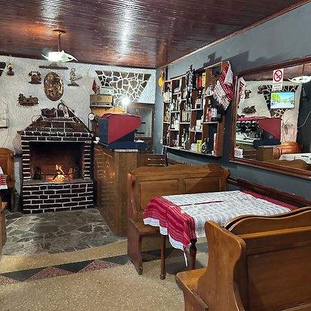 Villa Zefi Rrenc Papaj エクステリア 写真